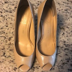 ivanka trump nude color pumps